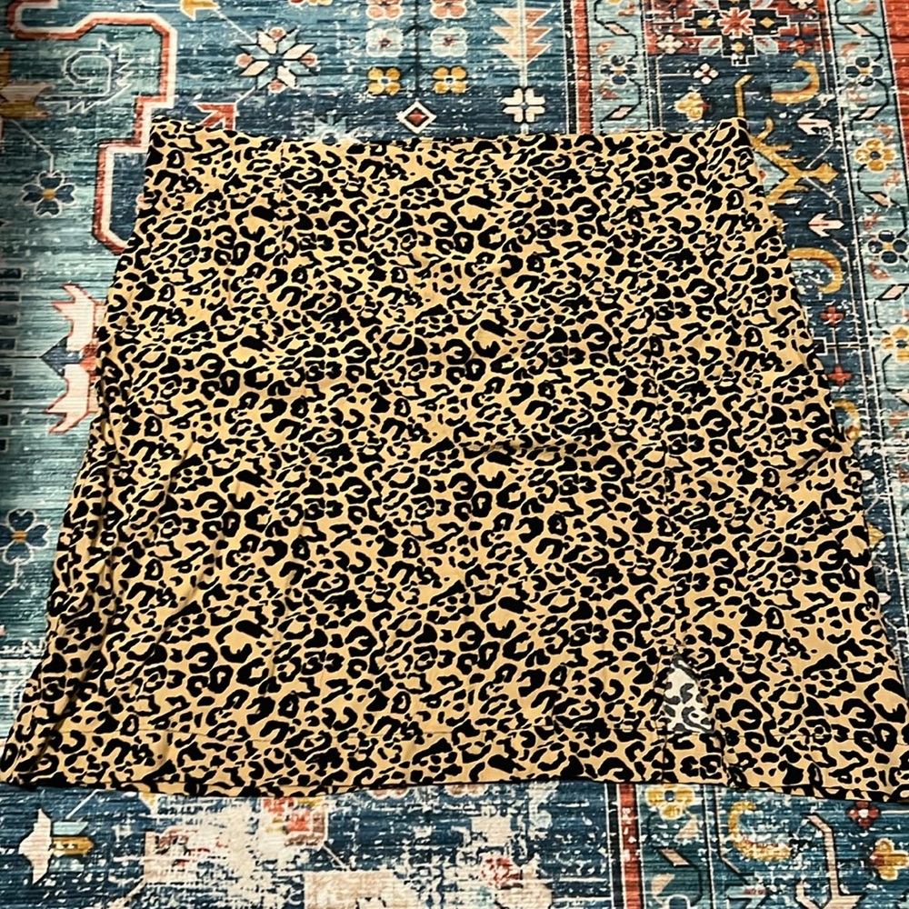 FREE PEOPLE | Leopard Mini Skirt Slit Size 10